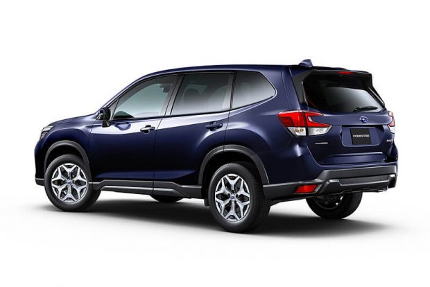 新型フォレスターTouring リア